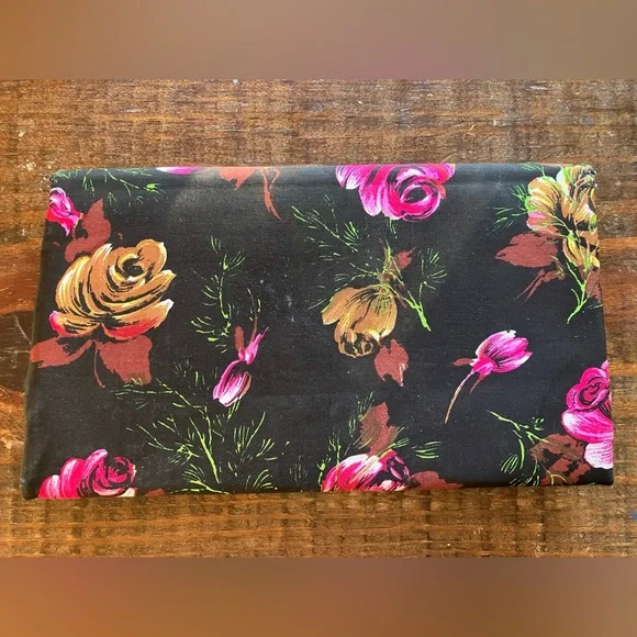 👜 Vintage Lennox Floral Clutch Bag | Black Rose Print Envelope Purse - Picture 7 of 12